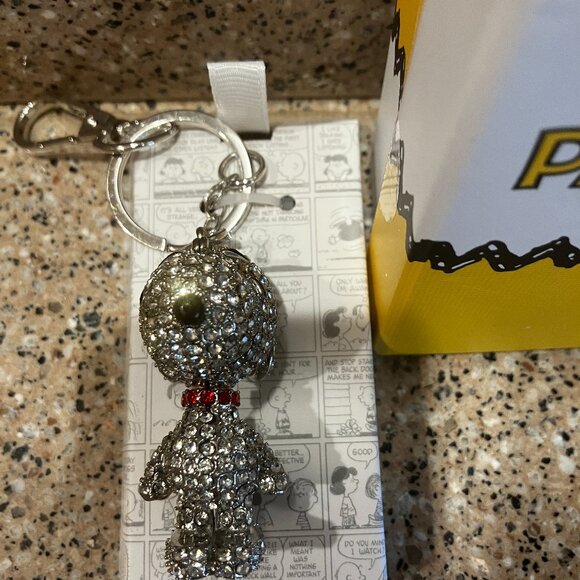 Peanuts Snoopy Bag Keychain Rhinestone!! NIB!! - Picture 3 of 4